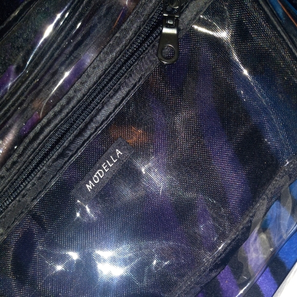 LAST CHANCE SALE ONLY $8 Clear & Black Modella Make Up Bag - Picture 3 of 4